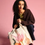 Saco reciclado JORIS HOEFNAGEL Mira Calligraphiae Monumenta Por Joris Hoefnagel LOQI BAGS - Image 2