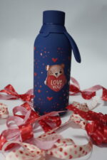 Garrafa térmica azul de 500ml com estampa do seu urso "Love You".